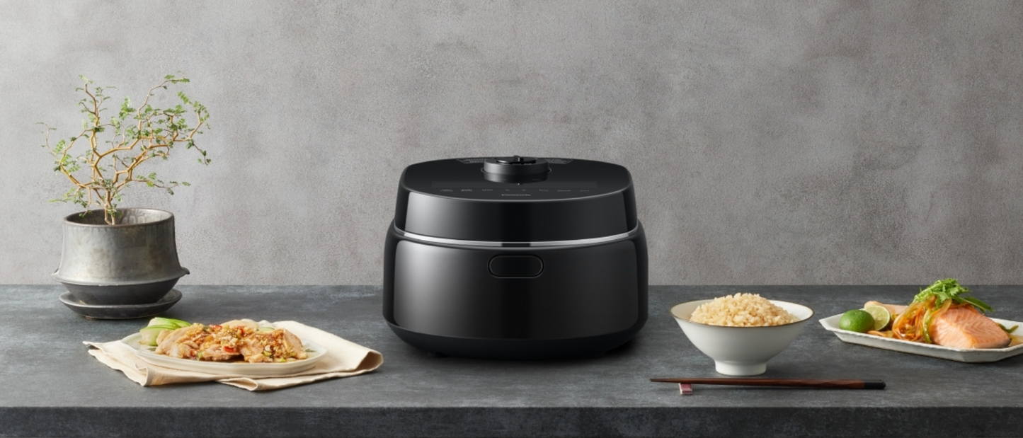 PANASONIC 1.0L MICROCOMPUTER RICE COOKER SR-DM104